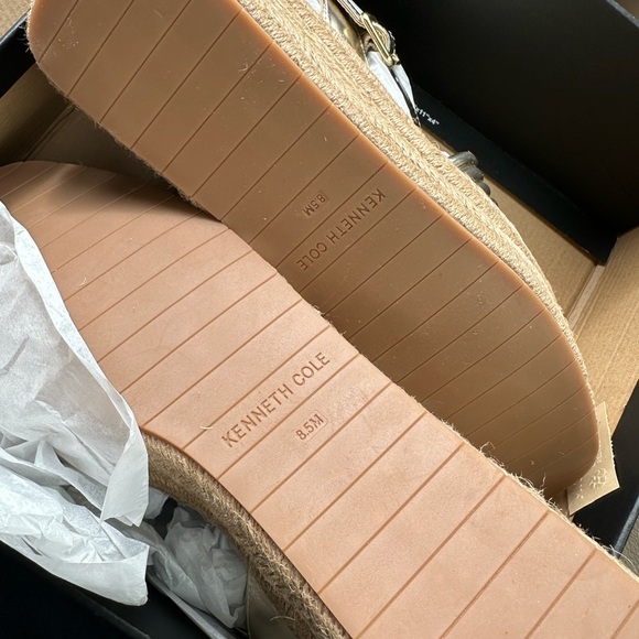 Kenneth Cole Reaction Gold Tan Wedge Espadrilles - Picture 3 of 4